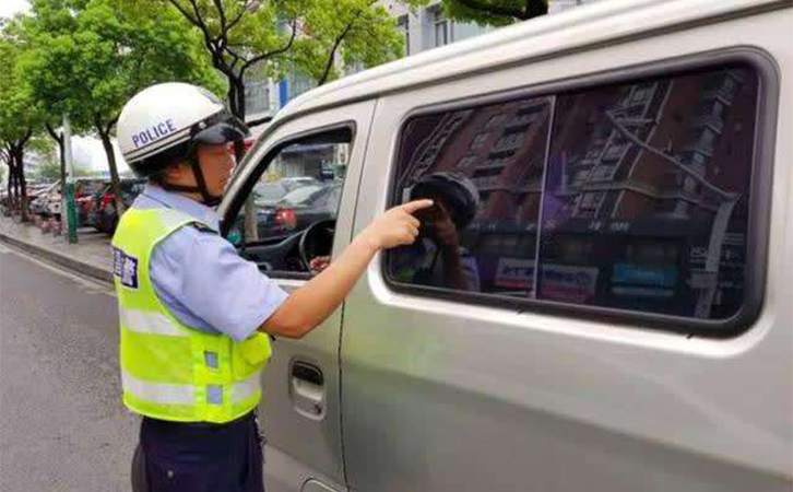 亮窗行動(dòng)檢測(cè)